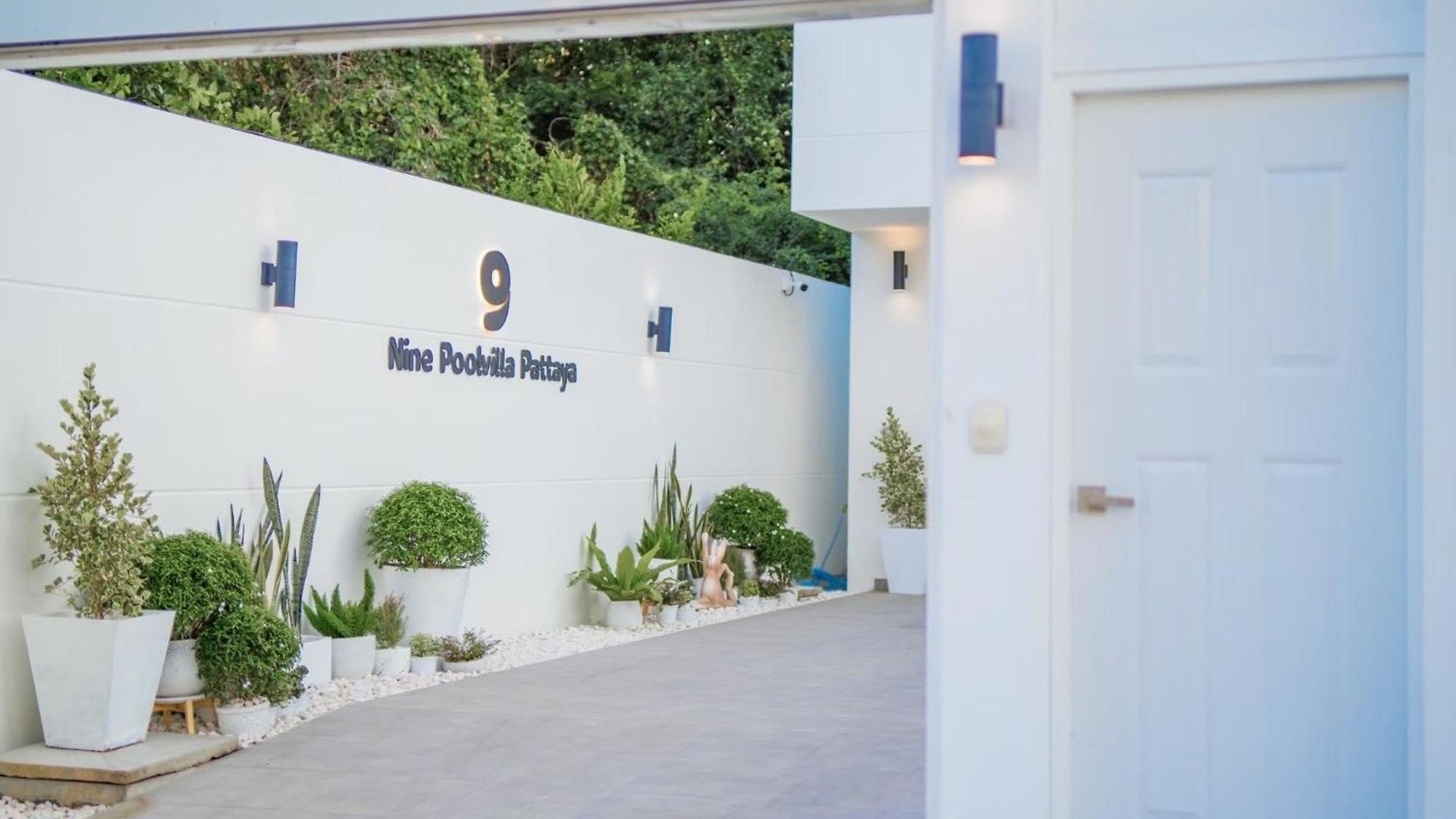 Nine9 Luxury Poolvilla Walking Street 3 Bedrooms Villa *