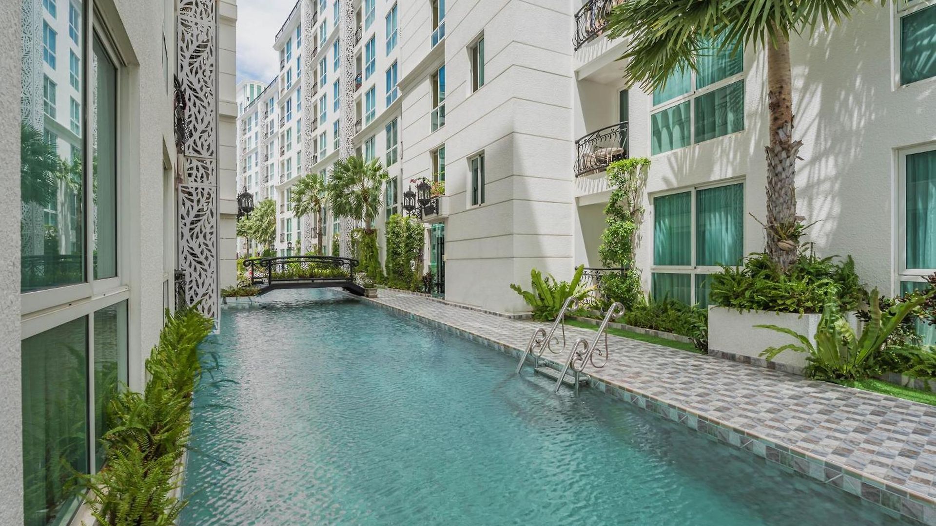อพาร์ทเม้น Olympus Garden Direct Pool Access By Sankalp