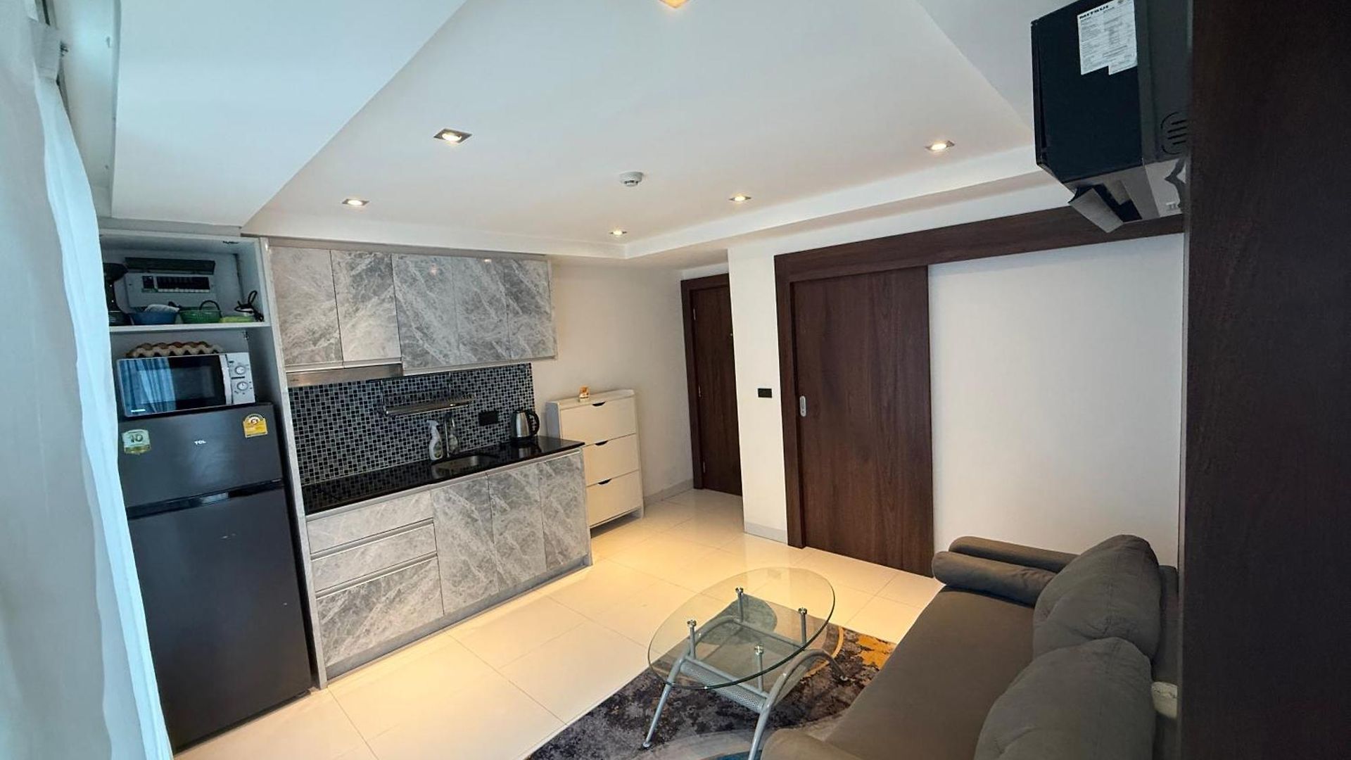 2 Bedrooms With Coffee Machine,gym,rooftop Pool อพาร์ทเม้น Pattaya