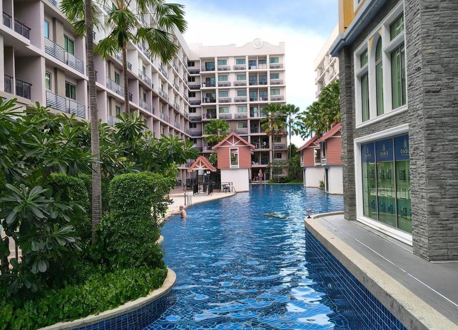 อพาร์ทเม้น Luxurious With Pool Access Pattaya