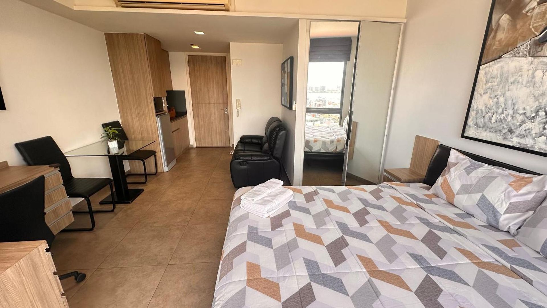 Unixx South By Ladda Pattaya