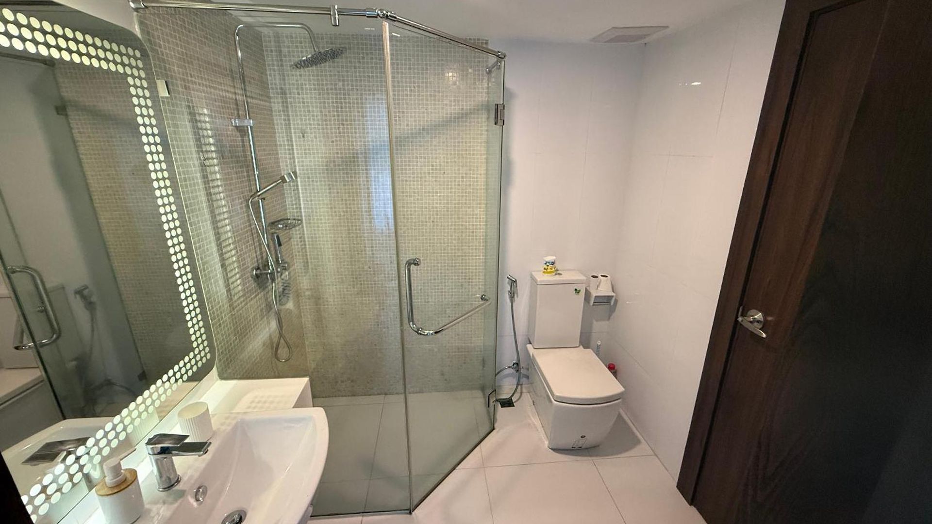 2 Bedrooms With Coffee Machine,gym,rooftop Pool อพาร์ทเม้น Pattaya