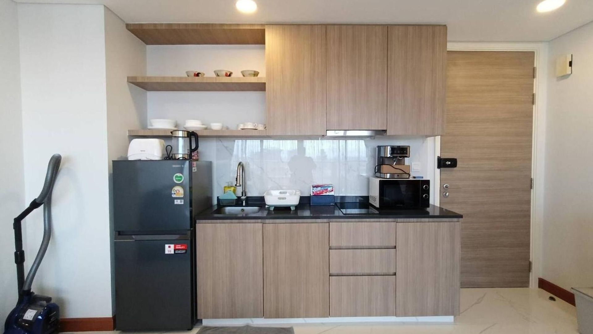 วันหยุดที่บ้าน Luxury Large One Bedroom Seaview Serviced At Wongamat, Pattaya