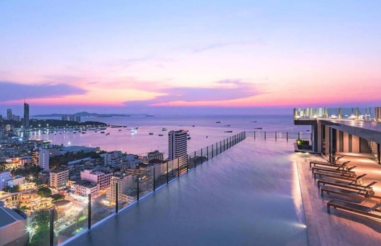 The Base 2 Bedrooms Pattaya