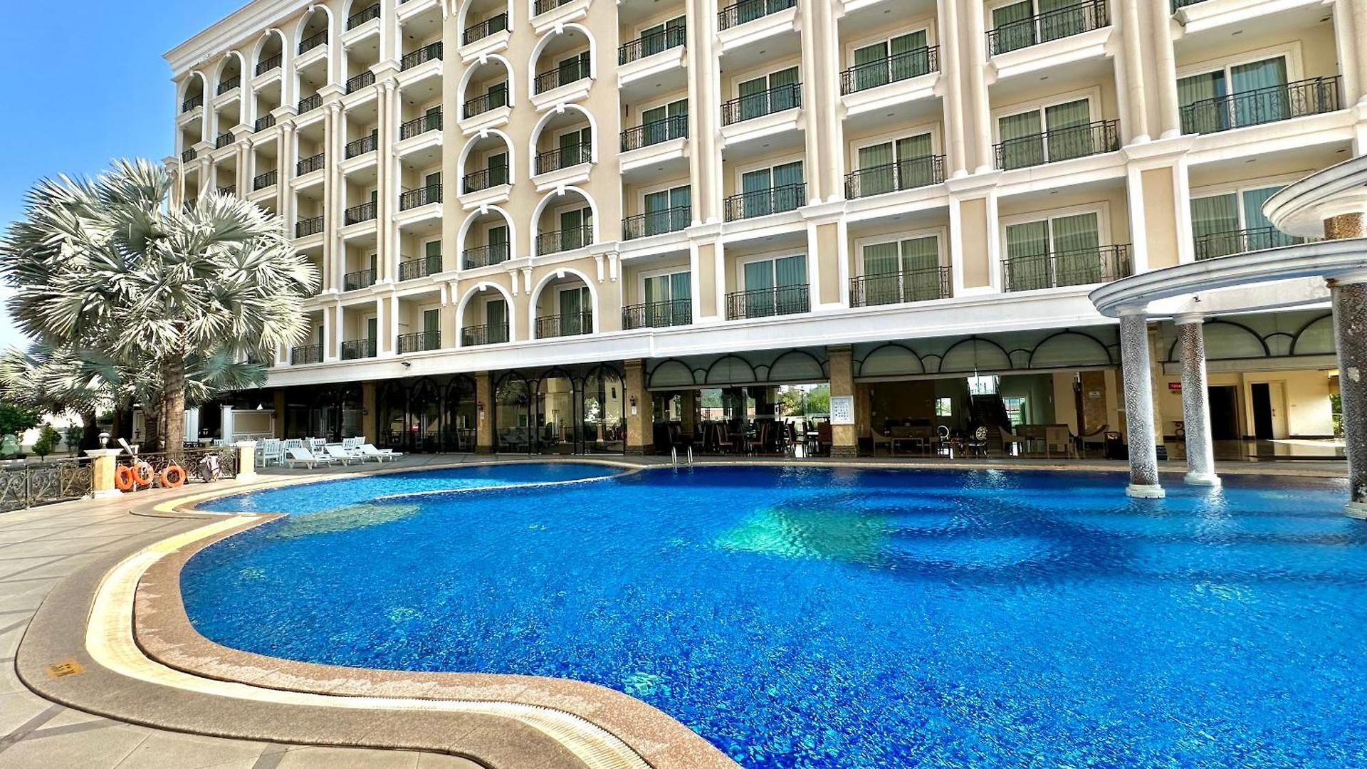 Lk Crystal * Pattaya