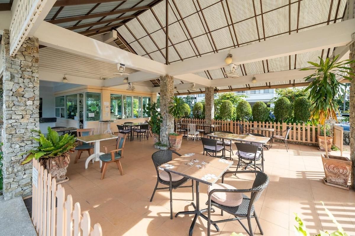 Jomtien Condotel Seaview 11th Floor * Pattaya