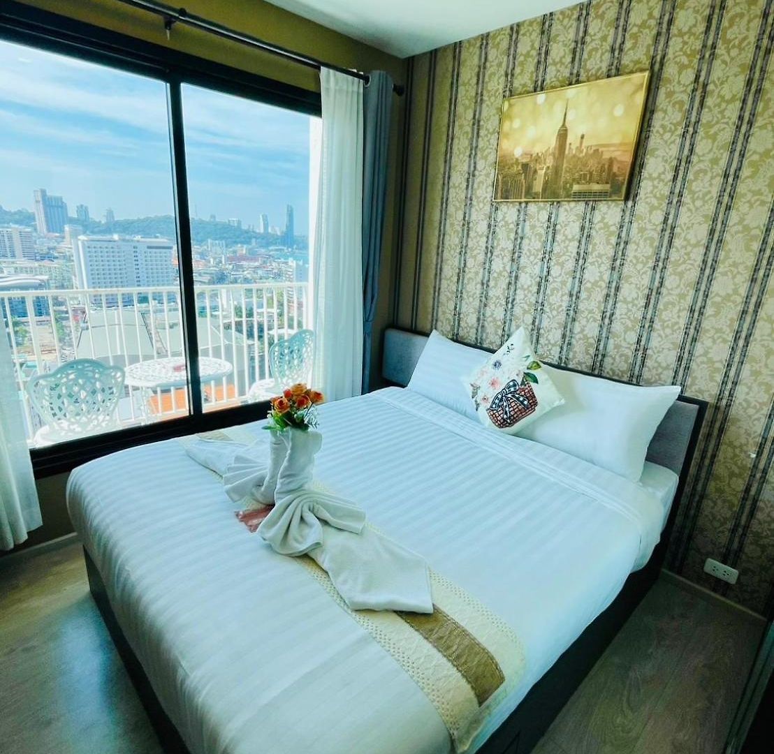 อพาร์ทเม้น The Base Luxury By Numam