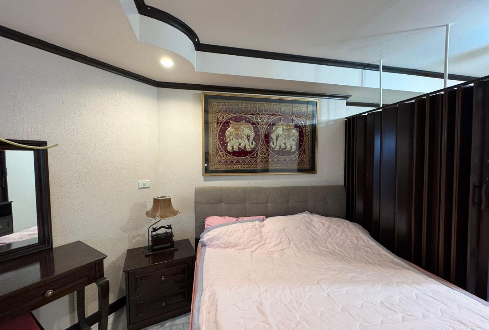 อพาร์ทเม้น Paradise Condominimum Jomtien *