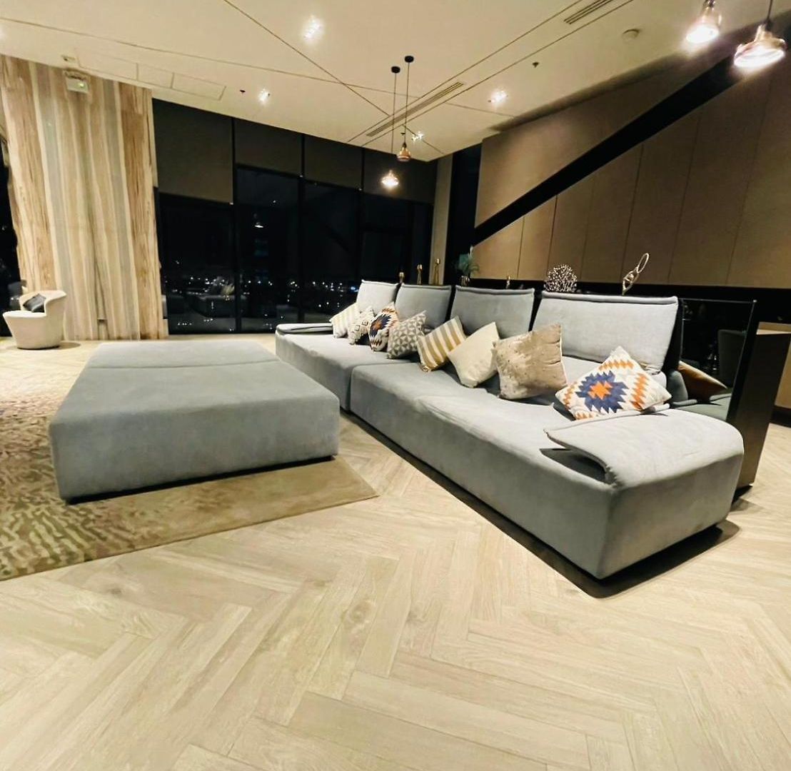 อพาร์ทเม้น The Base Luxury By Numam