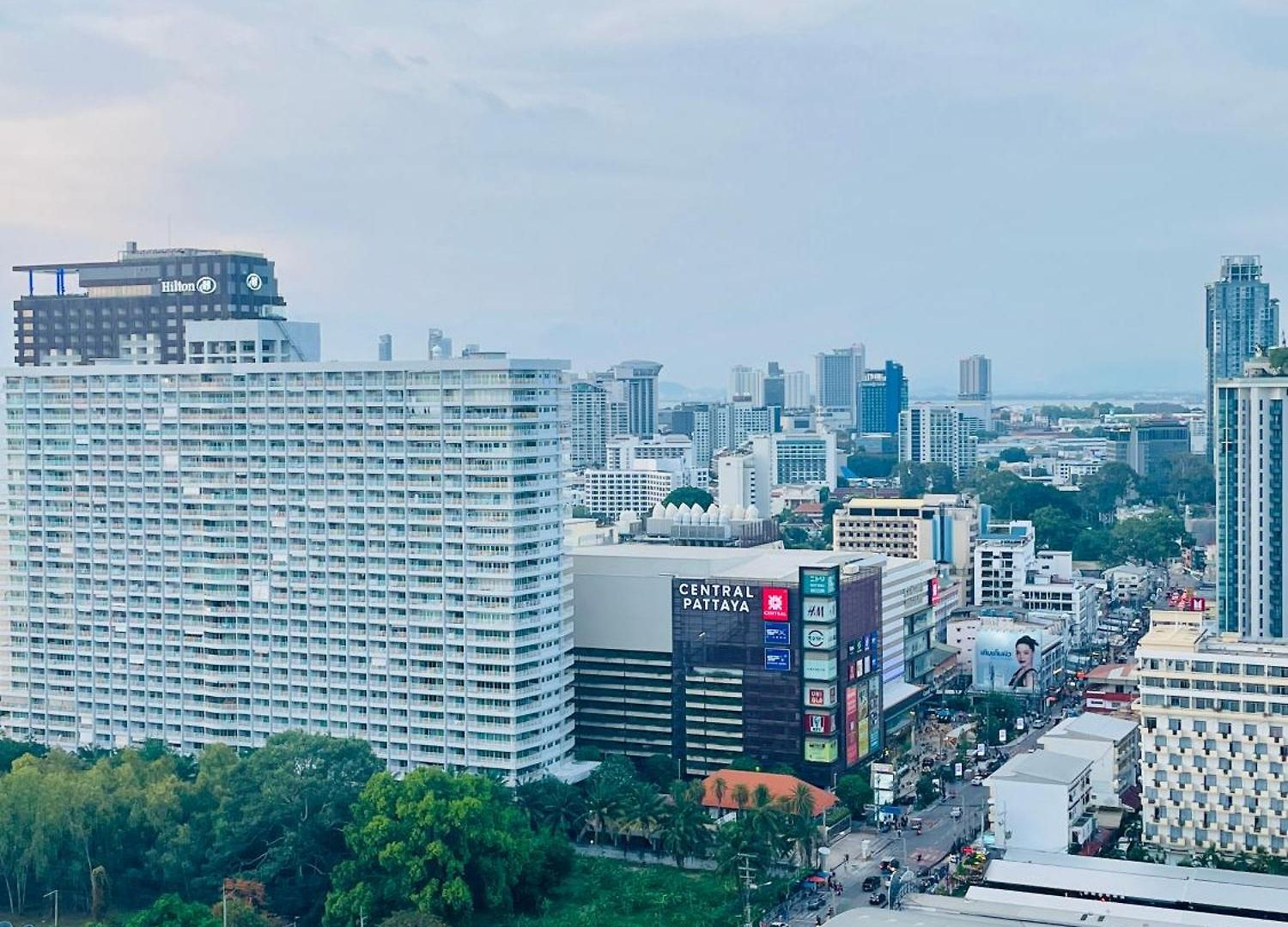 The Base 2 Bedroom 1 Bathroom อพาร์ทเม้น *