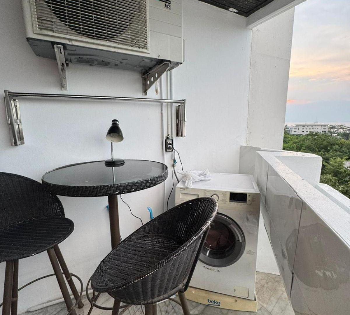 อพาร์ทเม้น Paradise Condominimum Jomtien Pattaya