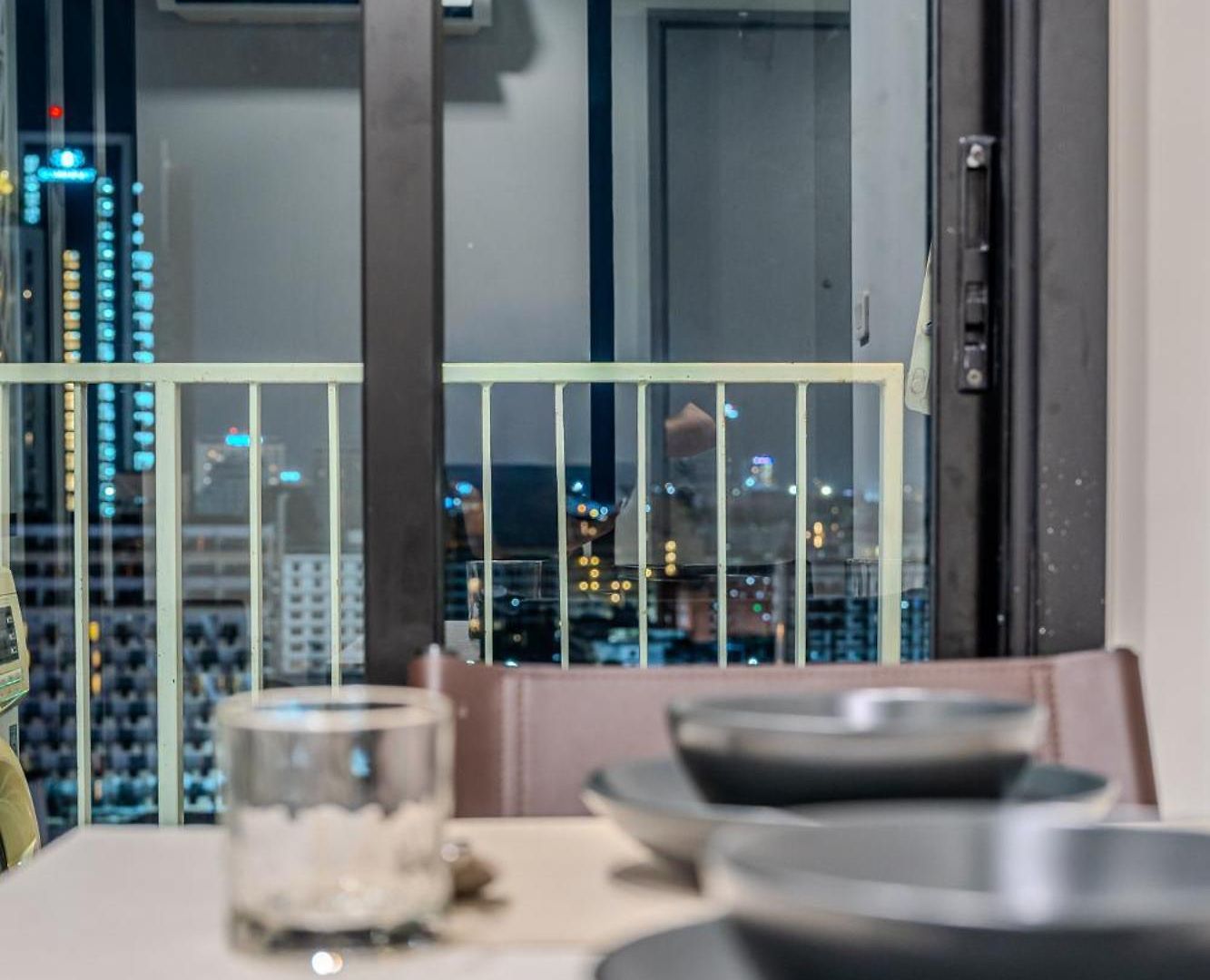 The Base By Silqstay Iv อพาร์ทเม้น *