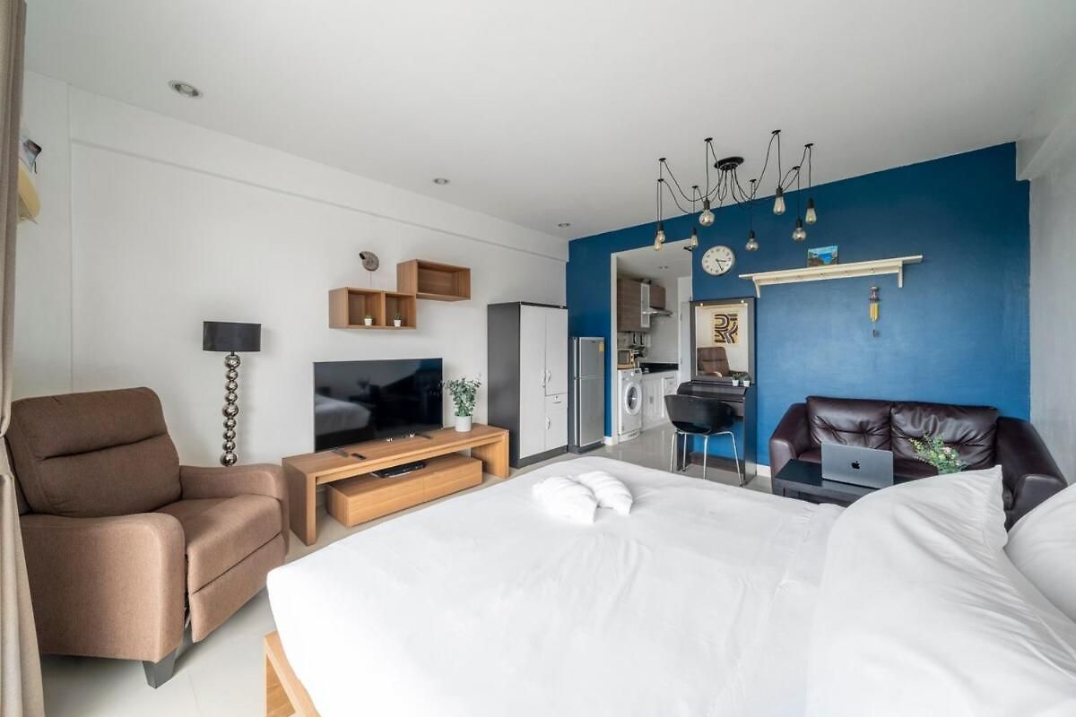 Jomtien Condotel Seaview 11th Floor Apartment
