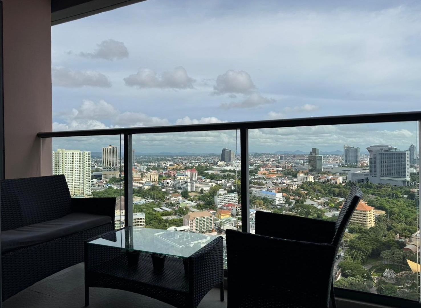 อพาร์ทเม้น Zire Wongamat северная Pattaya