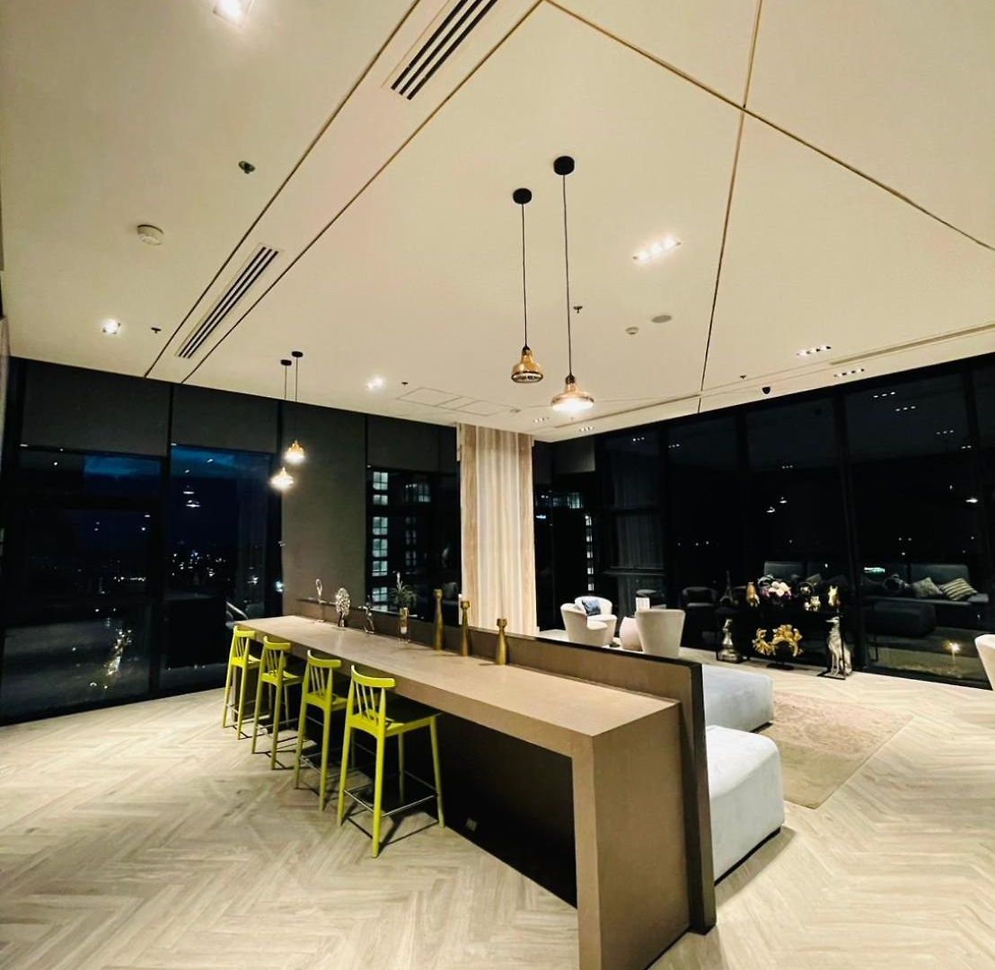 อพาร์ทเม้น The Base Luxury By Numam