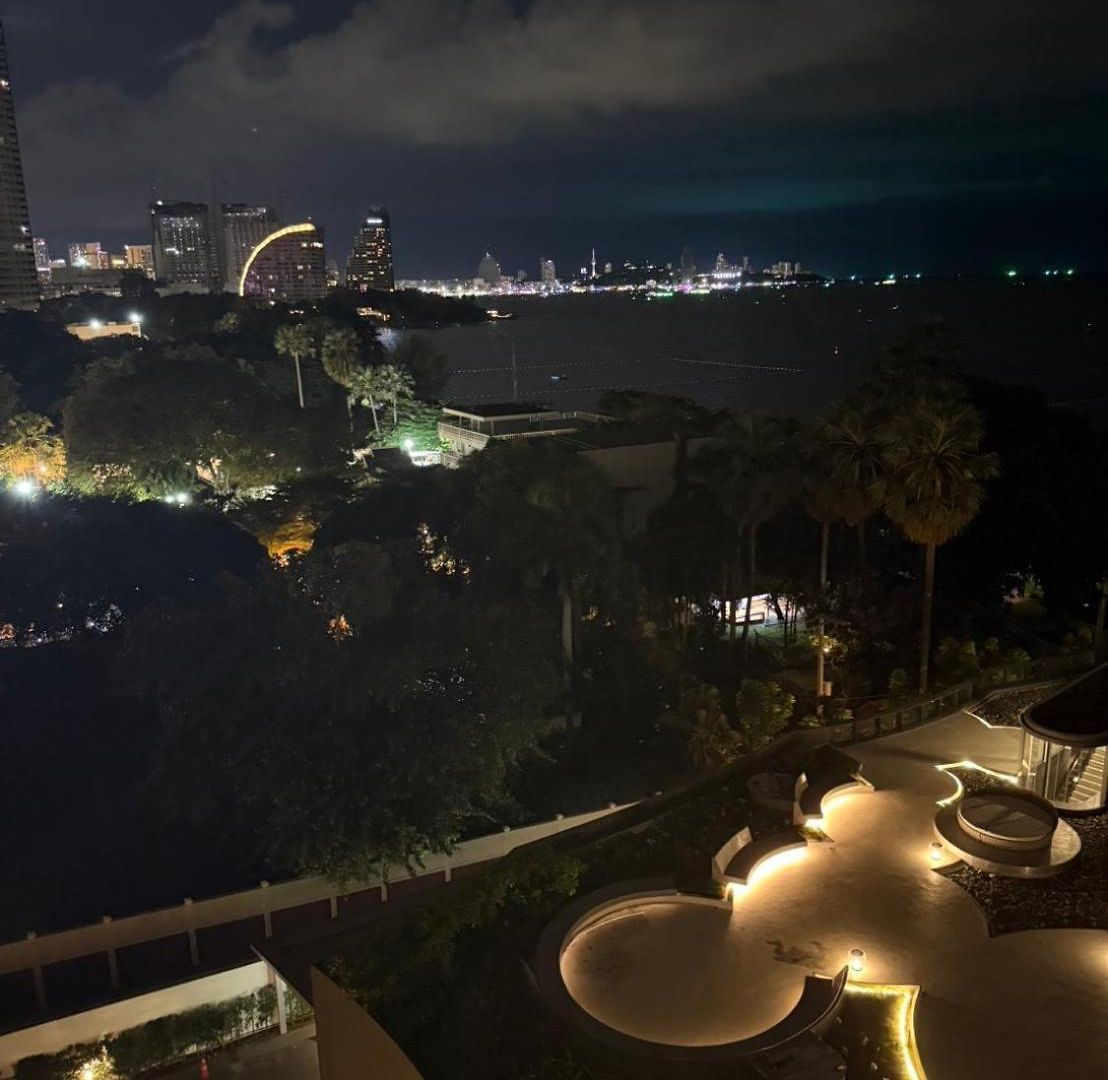 Arom Wongamat * Pattaya