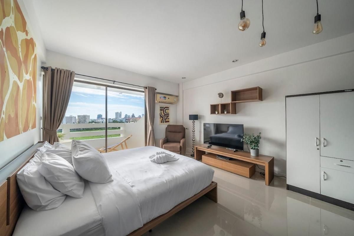 Jomtien Condotel Seaview 11th Floor *