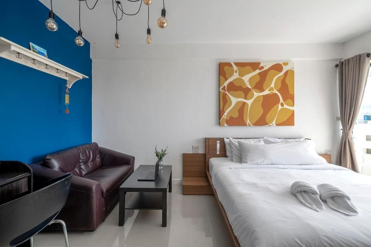 Jomtien Condotel Seaview 11th Floor Pattaya