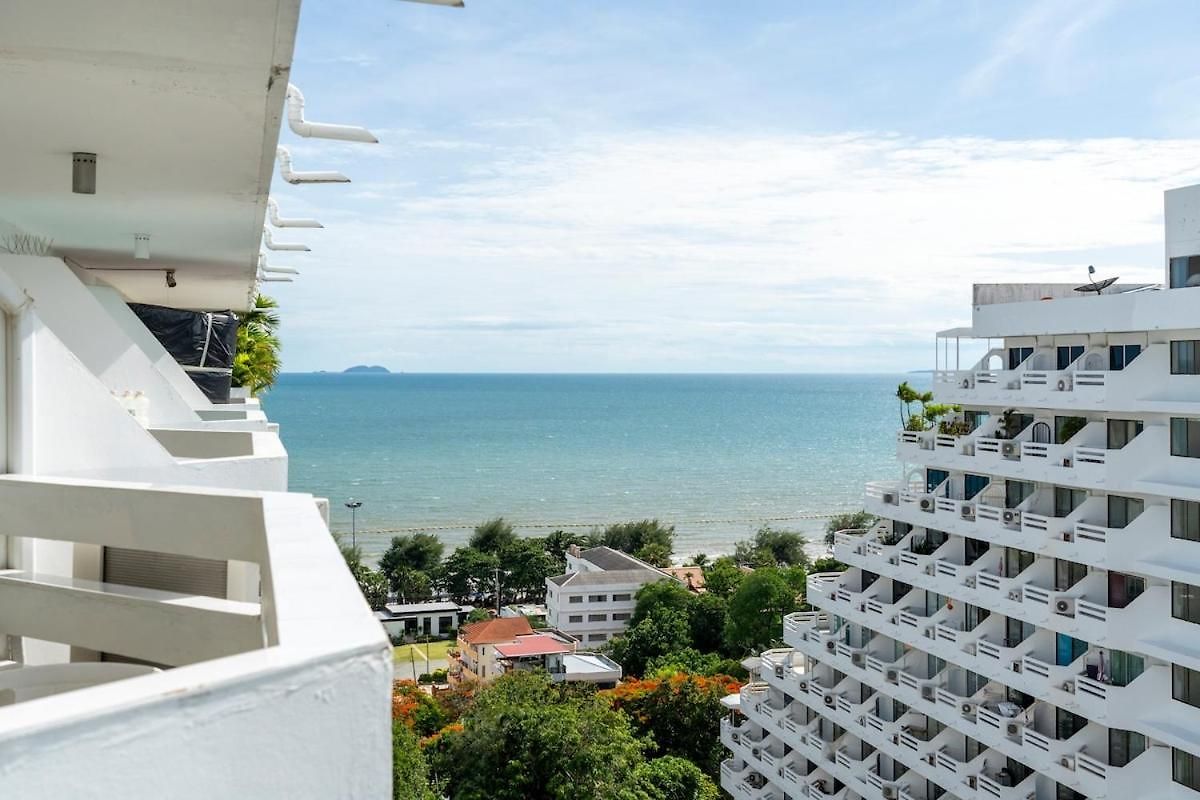 Jomtien Condotel Seaview 11th Floor Pattaya