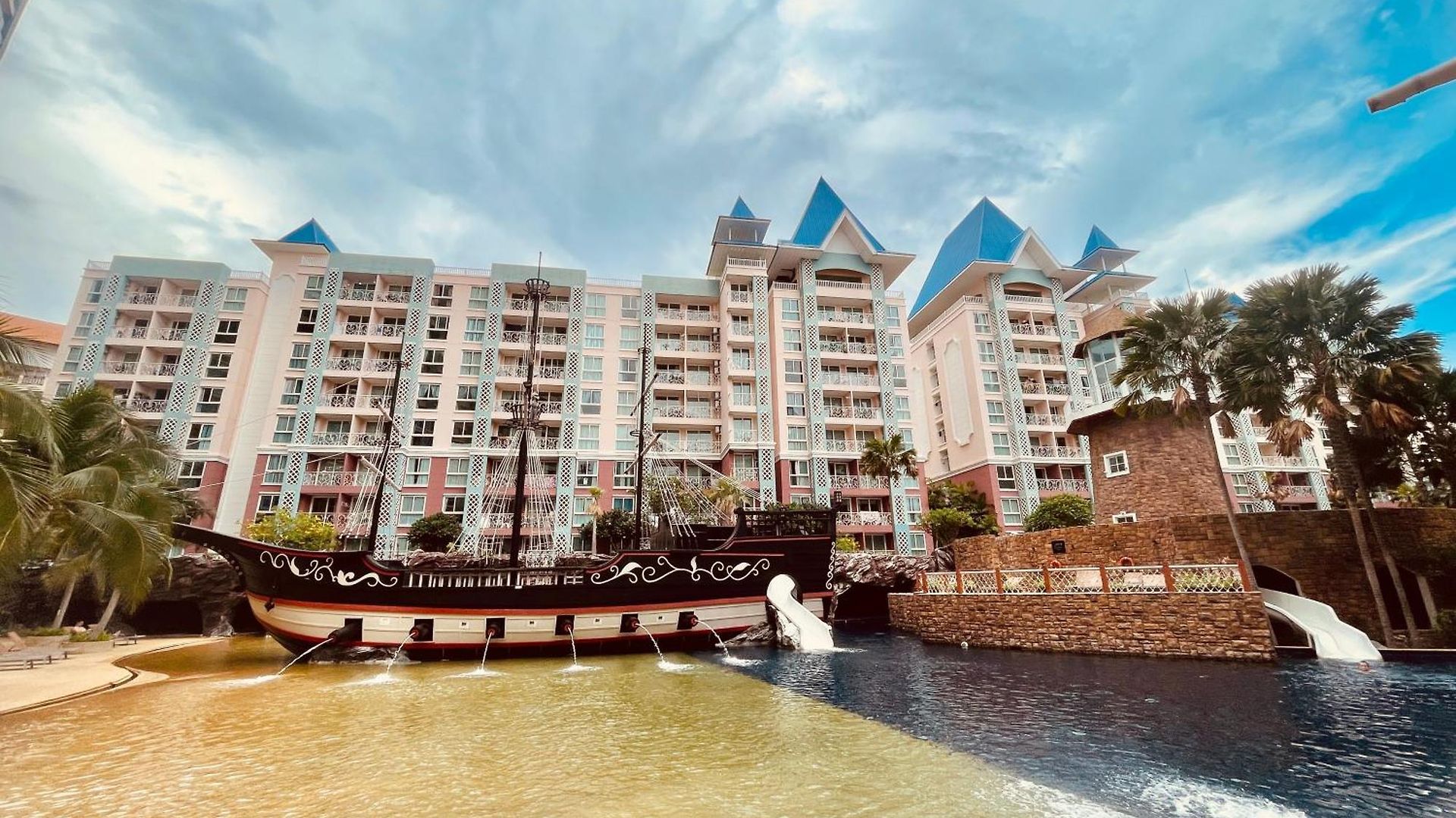 อพาร์ทเม้น Grande Caribbean 2-bedroom