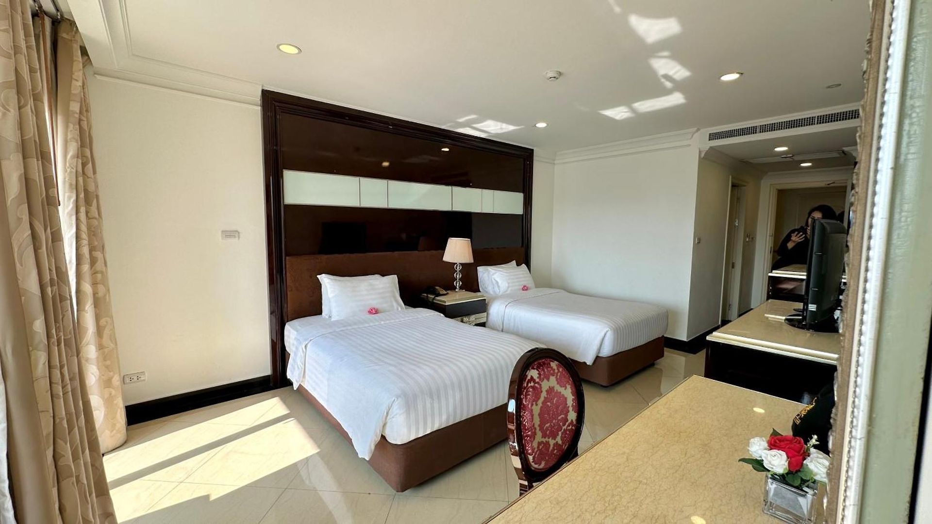 อพาร์ทเม้น Lk Crystal