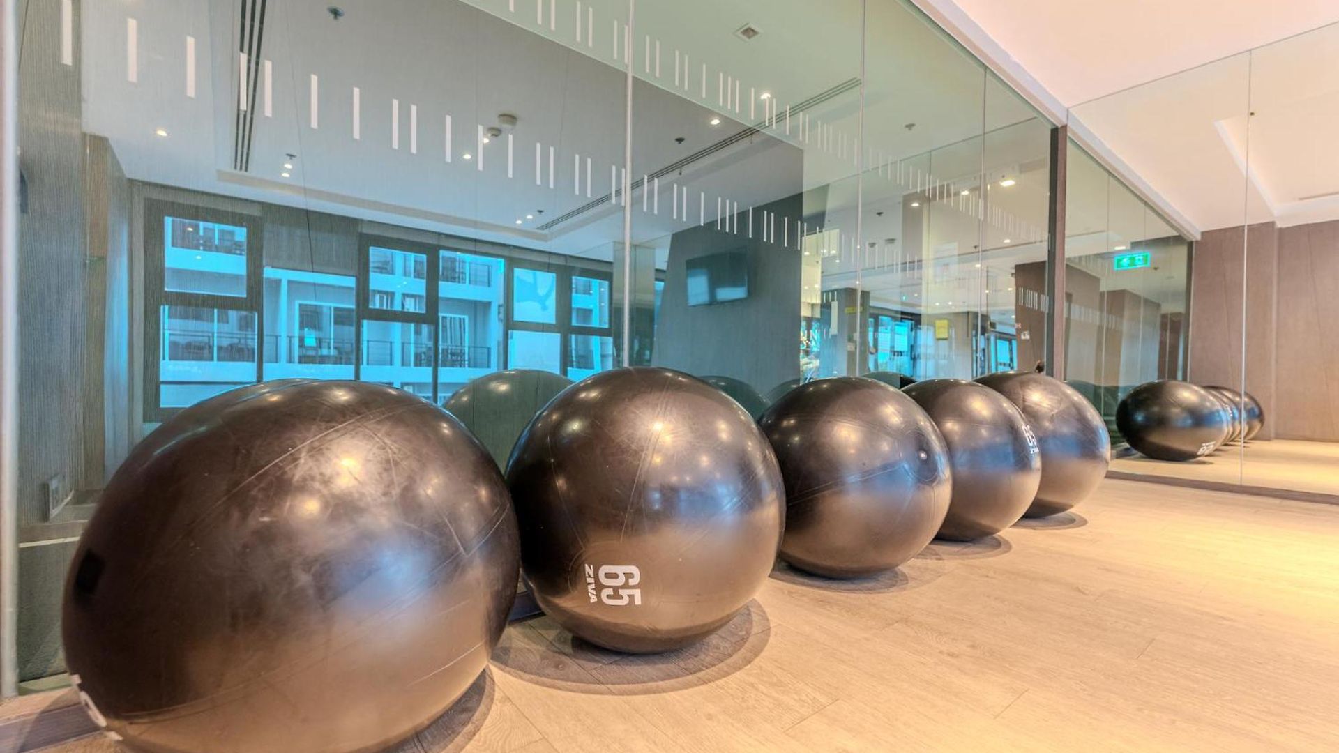 อพาร์ทเม้น The Base By Silqstay Iv Pattaya
