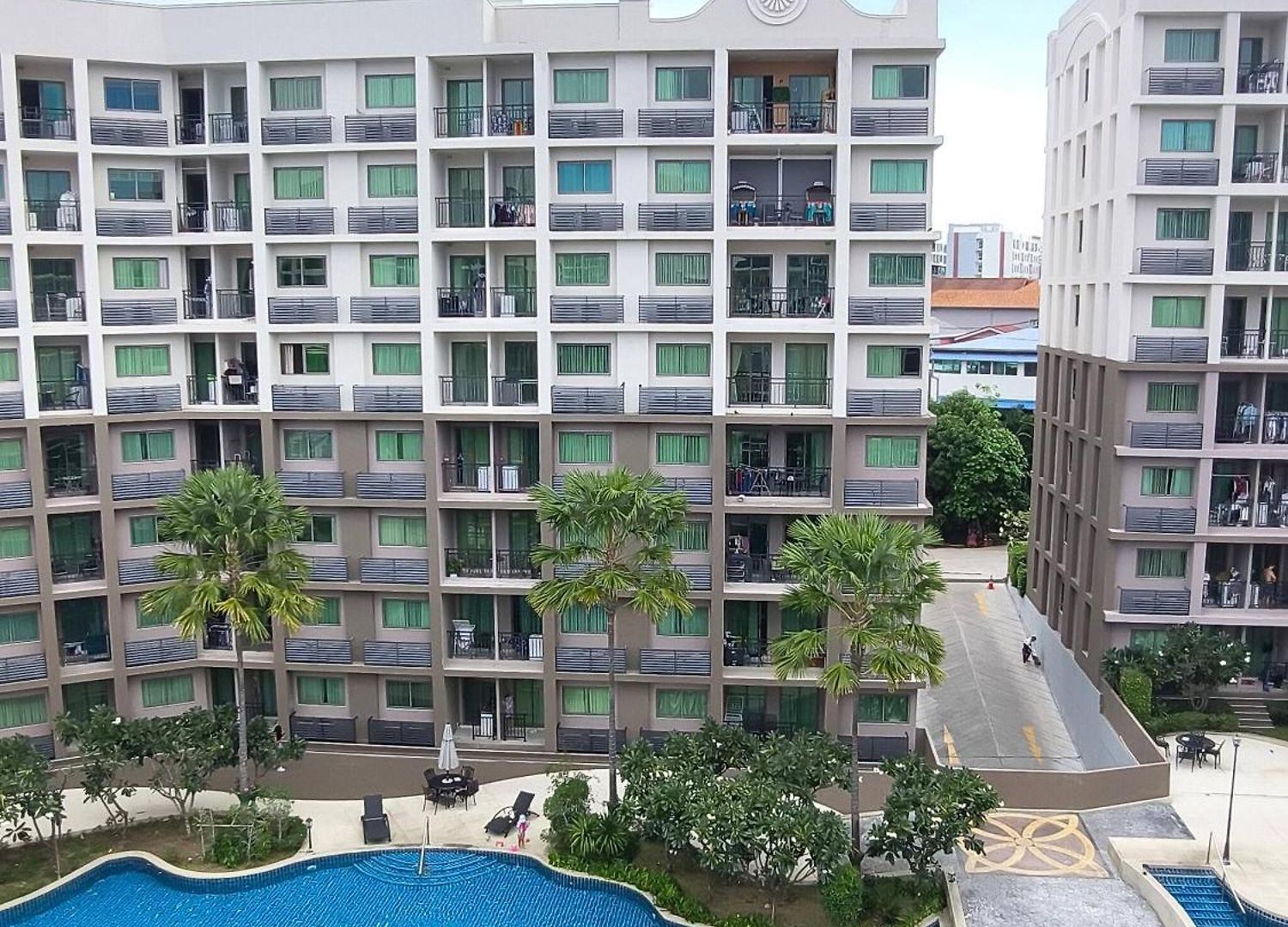 Luxurious With Pool Access อพาร์ทเม้น Pattaya