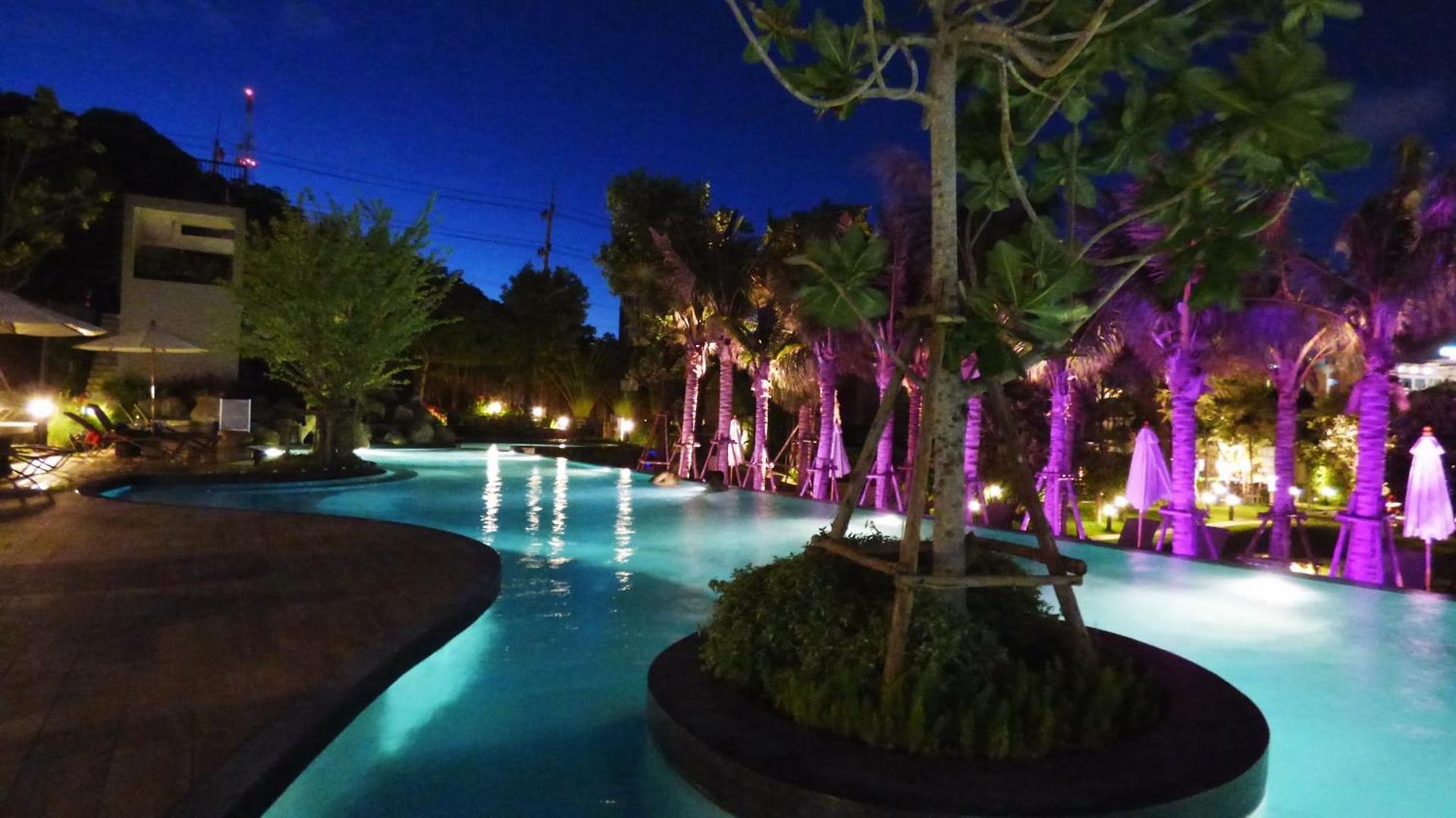 Unixx South By Ladda Pattaya