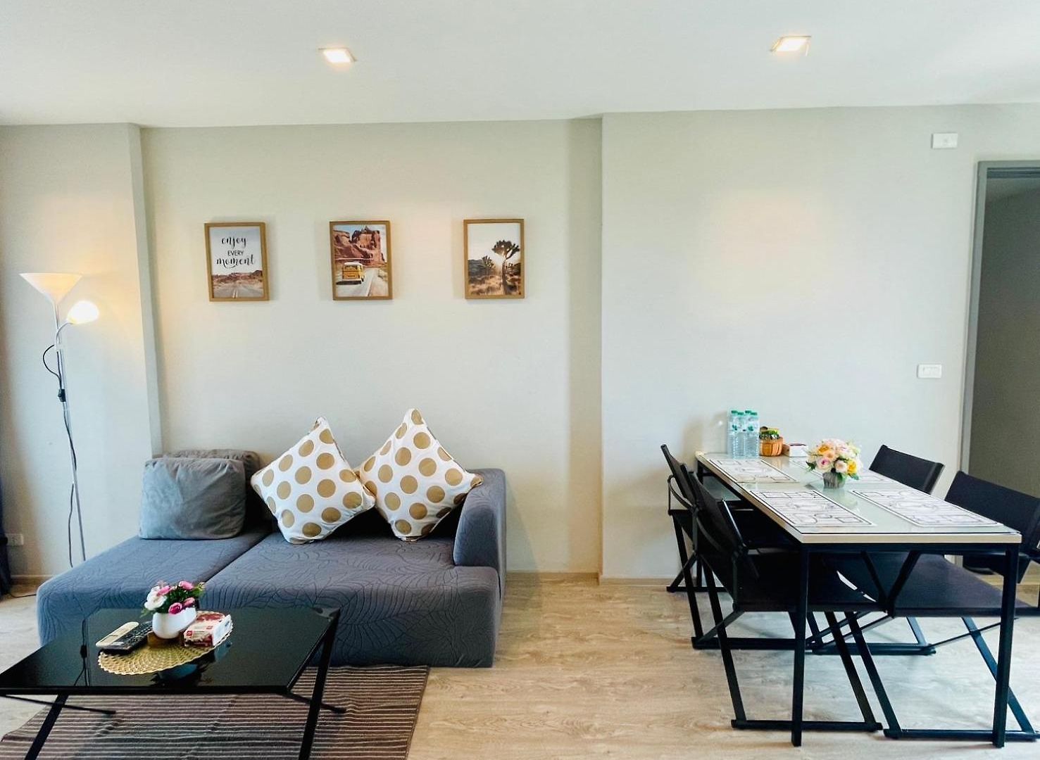 อพาร์ทเม้น The Base Luxury 2 Bed 2 Bathroomby Numam *