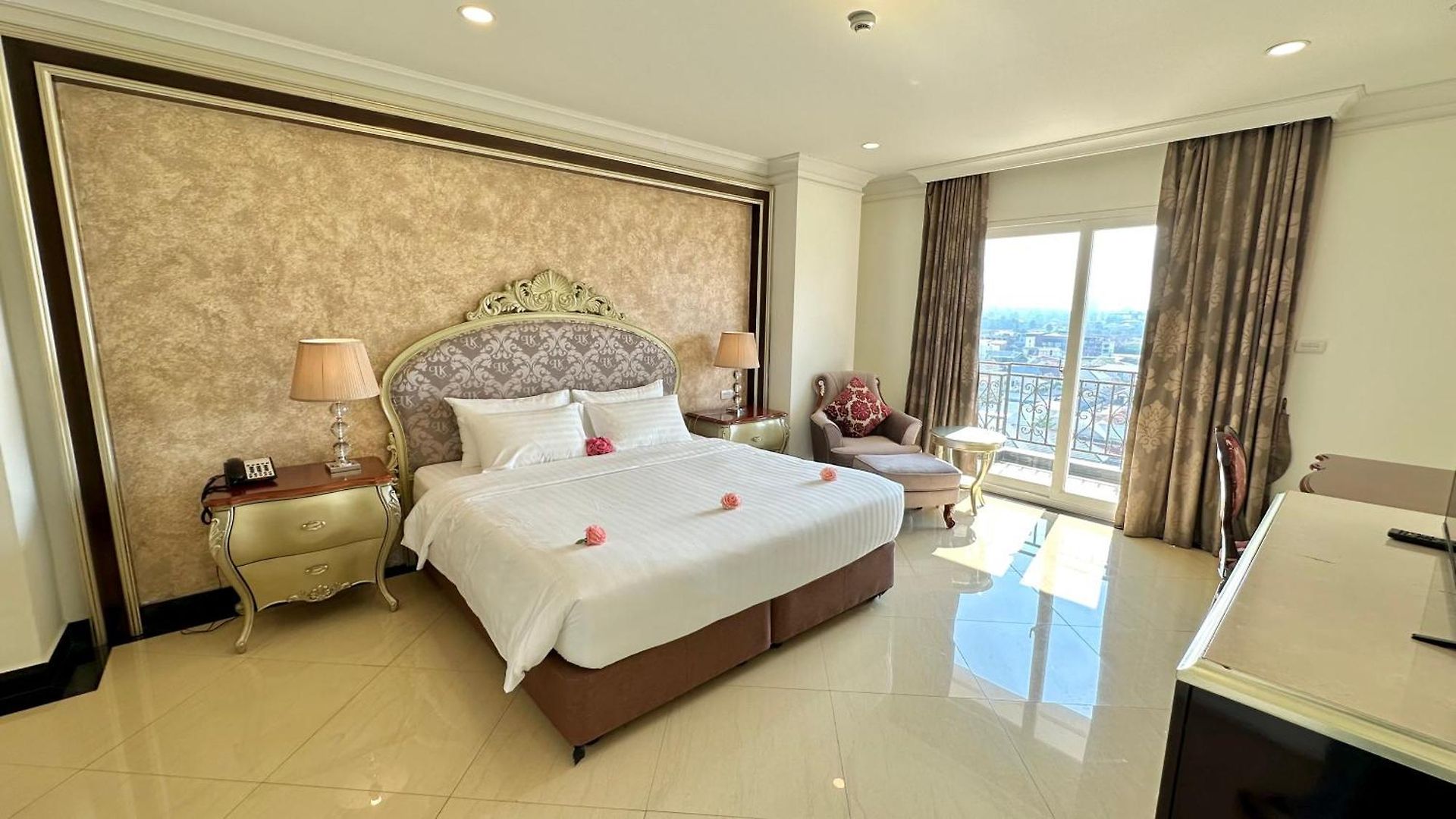 Lk Crystal * Pattaya