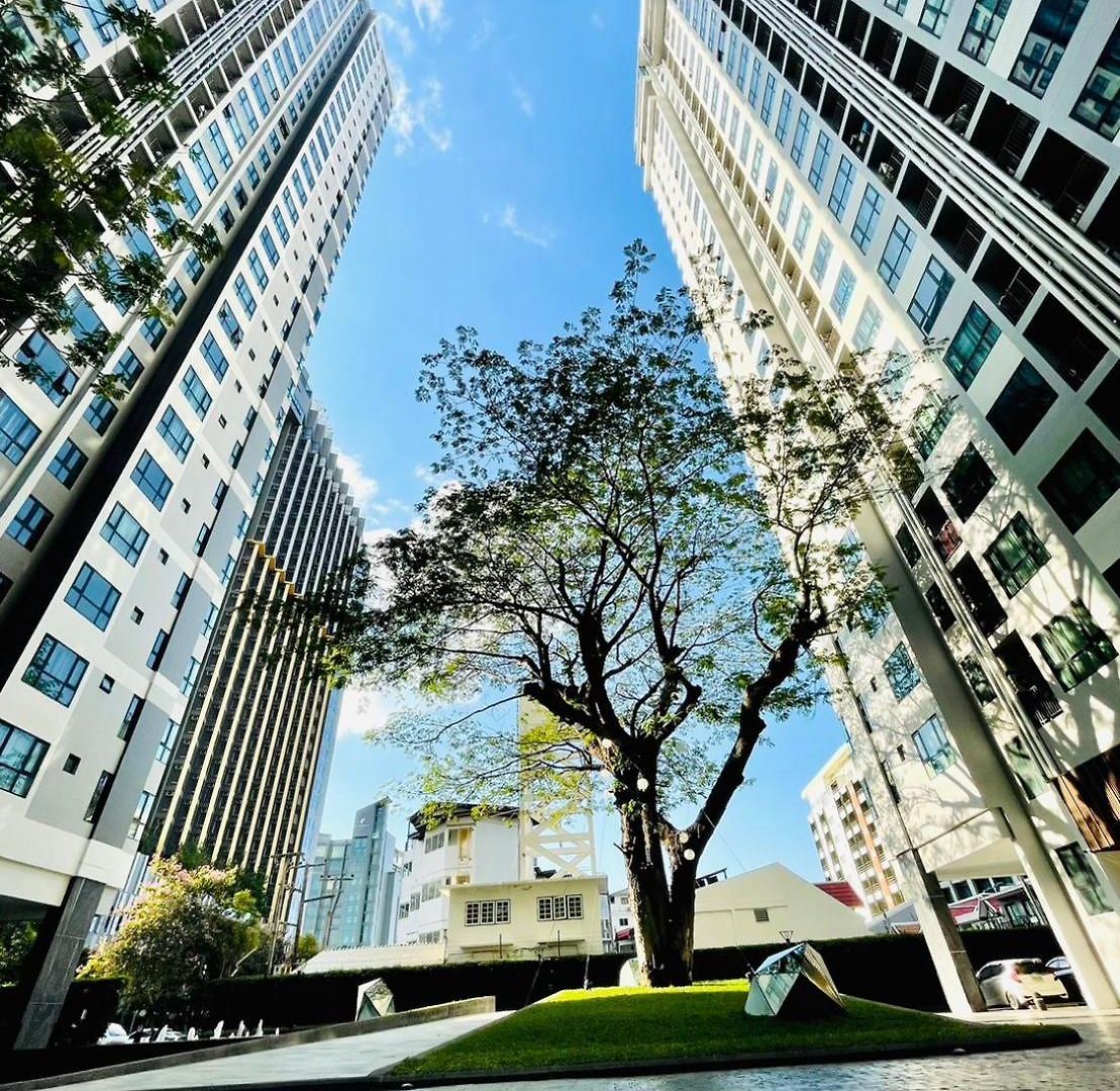 อพาร์ทเม้น The Base Luxury 2 Bed 2 Bathroomby Numam *