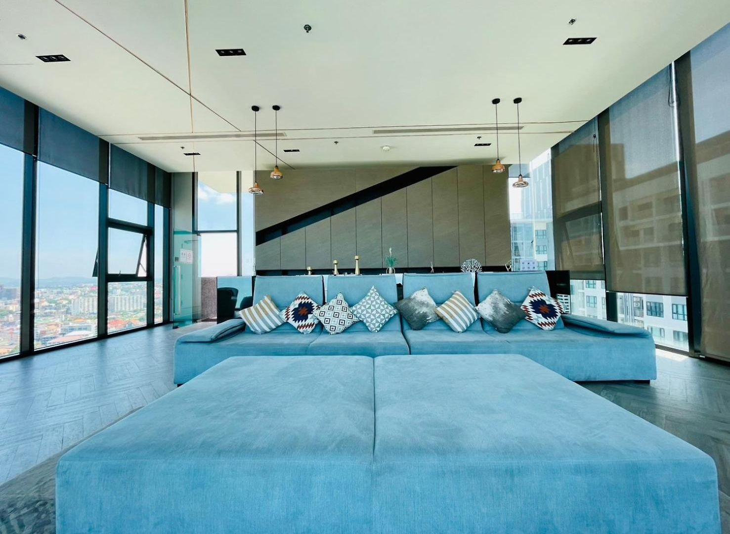 The Base Luxury By Numam *