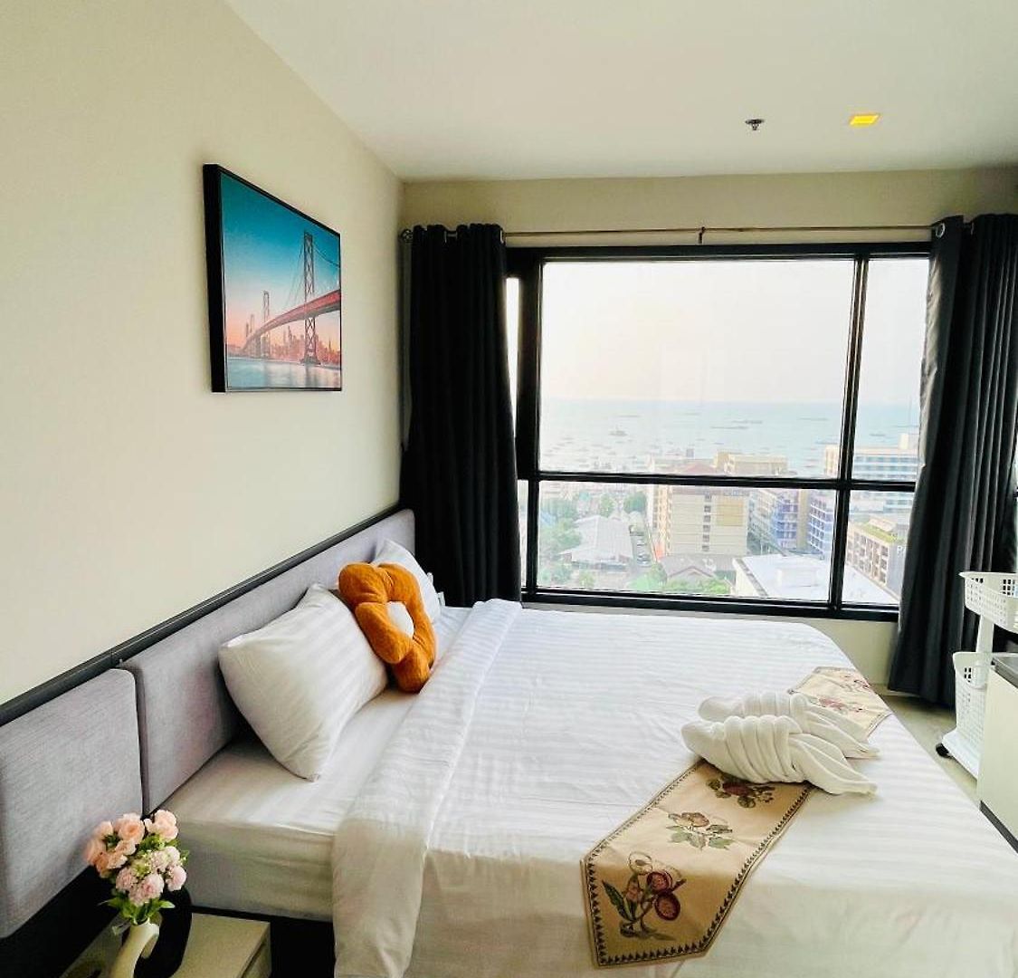 อพาร์ทเม้น The Base 2 Bedroom 1 Bathroom Pattaya