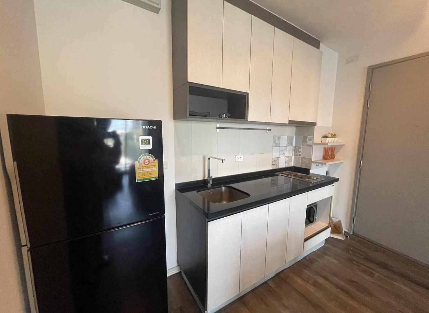 2 Bed Room, Large Living @ *