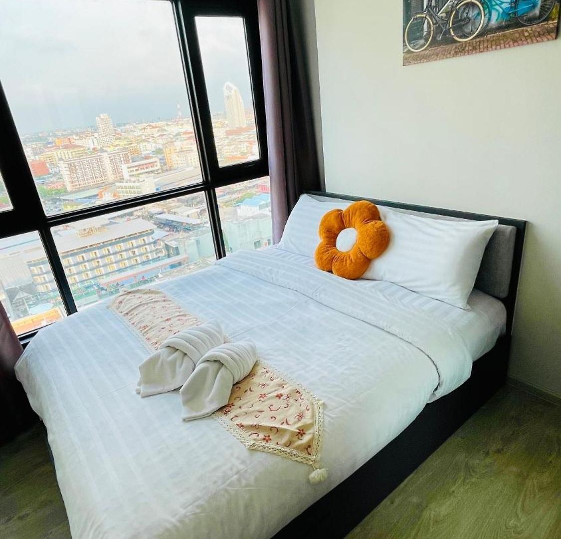 อพาร์ทเม้น The Base 2 Bedroom 1 Bathroom *