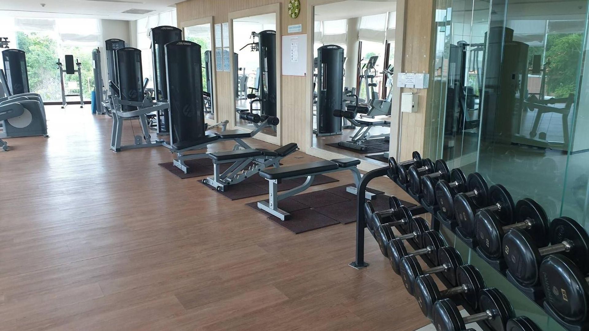Luxury Large One Bedroom Seaview Serviced At Wongamat, วันหยุดที่บ้าน Pattaya