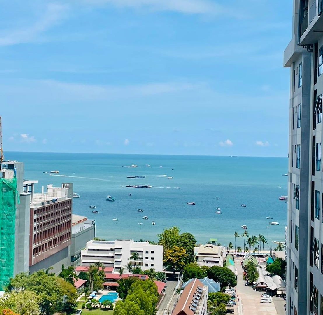 The Base Luxury 2 Bed 2 Bathroomby Numam อพาร์ทเม้น Pattaya