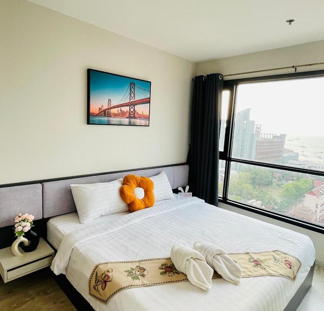 The Base 2 Bedroom 1 Bathroom อพาร์ทเม้น *