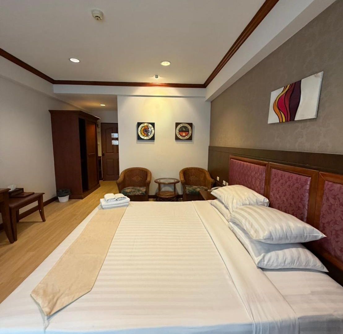 House- Sha Extra 3*