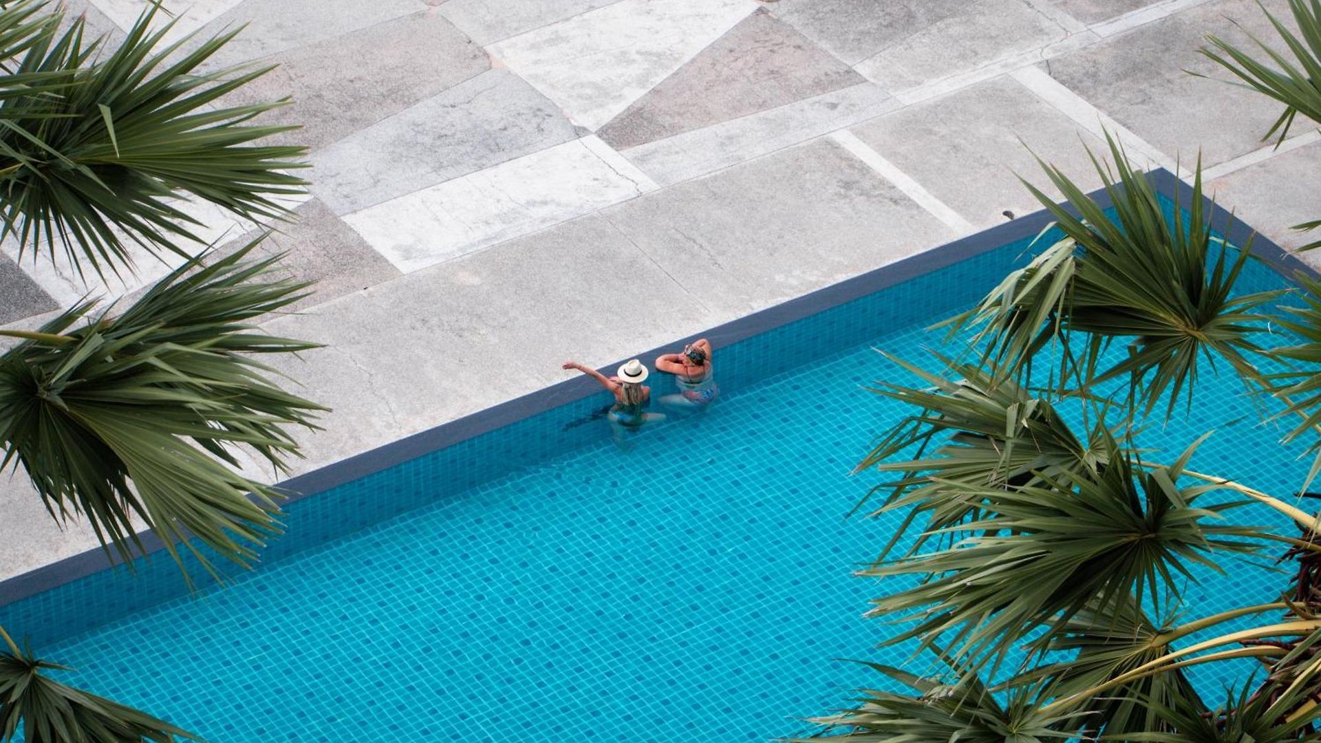 Welcome World Beachfront โรงแรม