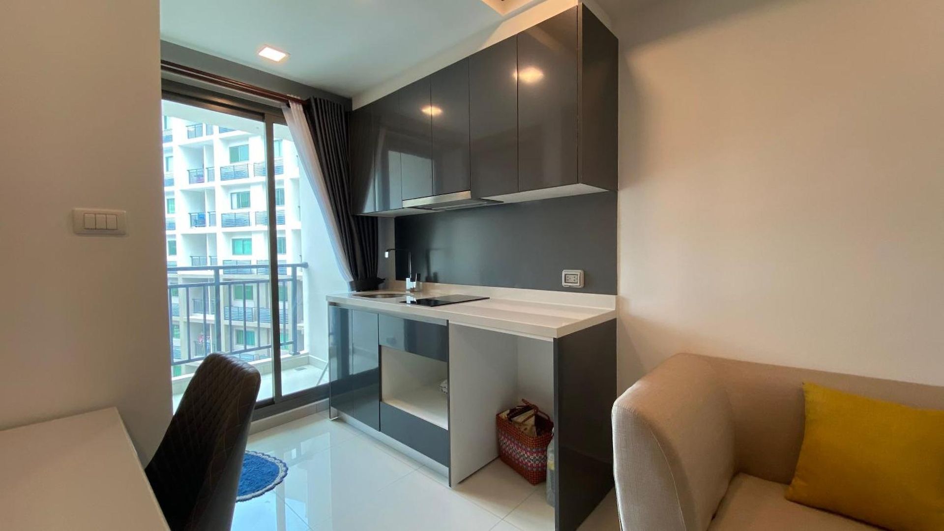 อพาร์ตโฮเทล Arcadia Continental
