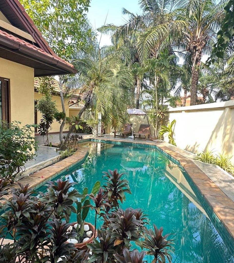 Luxury Semi-2bed Pool Near & Walking Street!