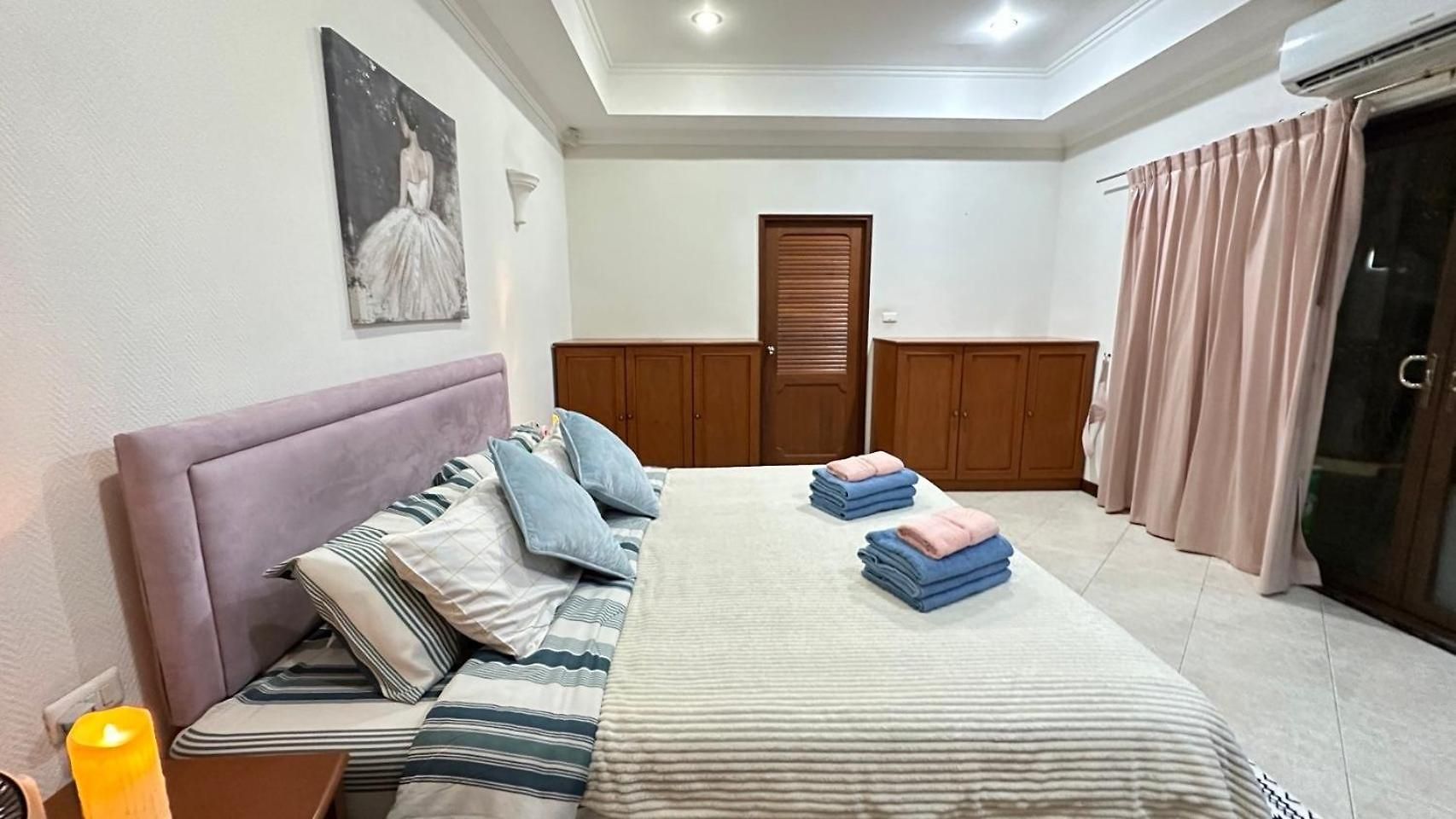 Luxury Semi-2bed Pool Near & Walking Street! อพาร์ทเม้น Pattaya