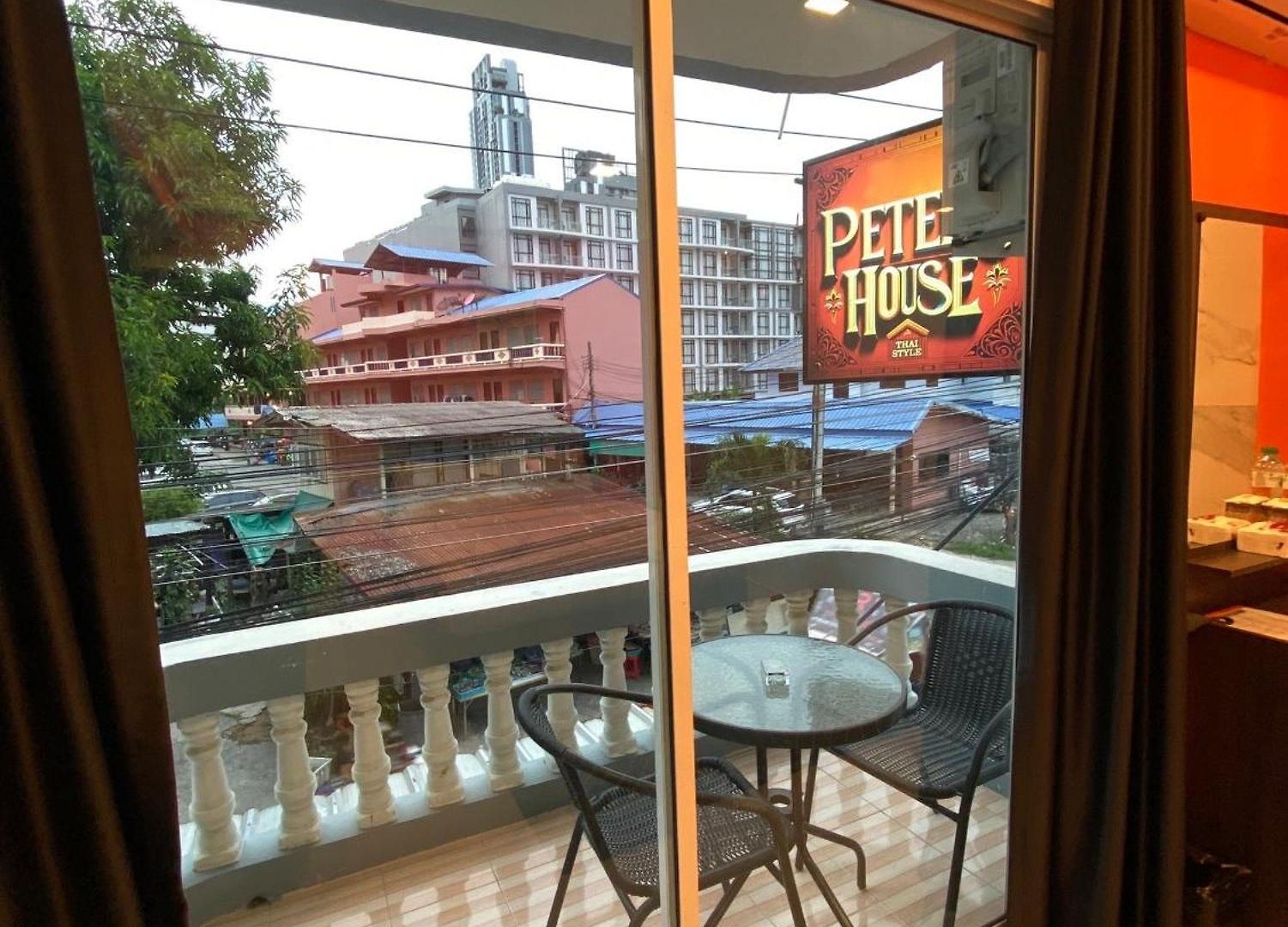 Peter's House 202 โรงแรม