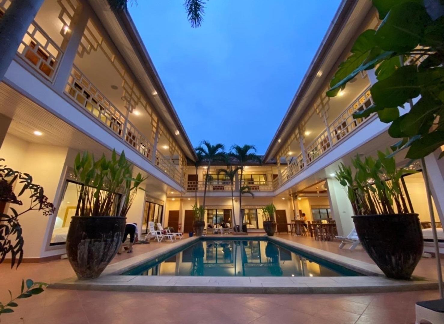 The Elite Hotel Pattaya