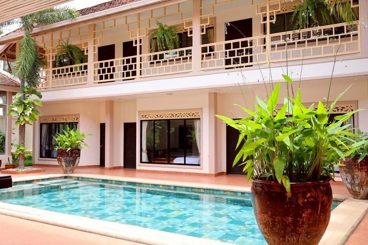 The Elite Hotel Pattaya