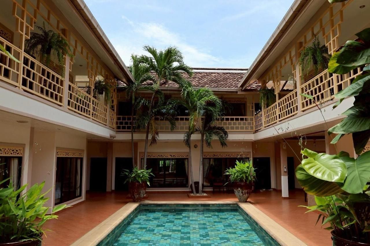 The Elite Hotel