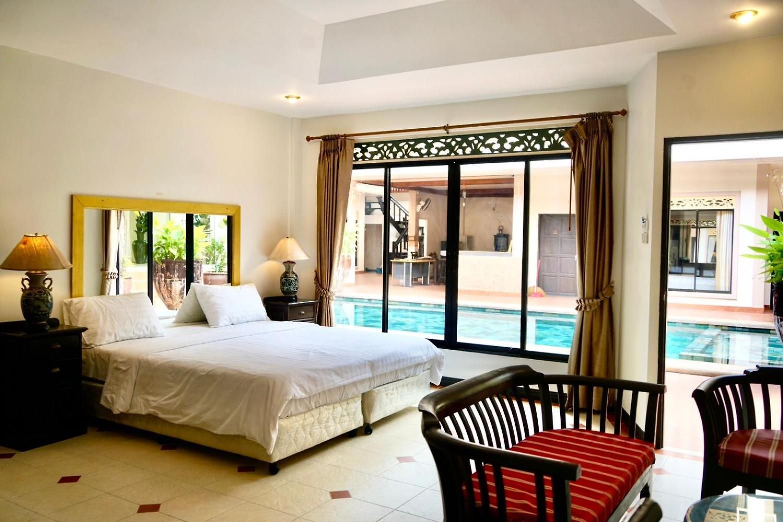 The Elite 4* Pattaya