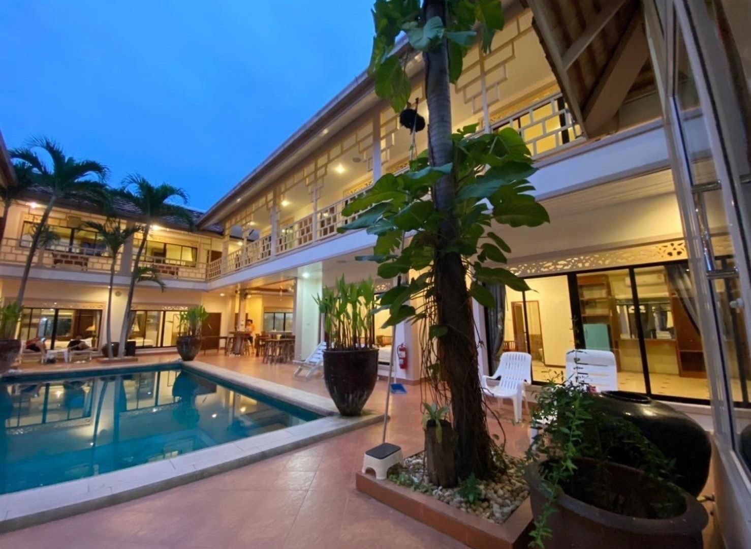 The Elite Hotel