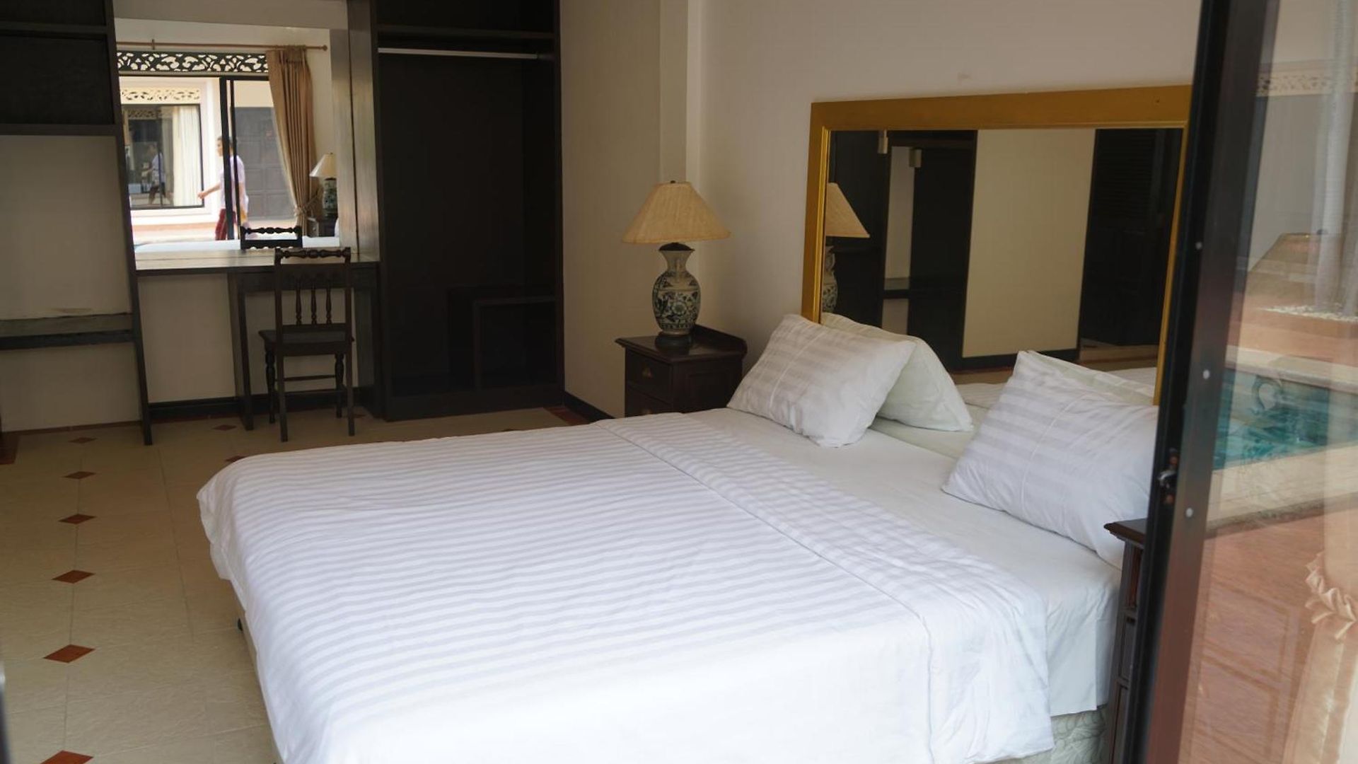 The Elite Hotel